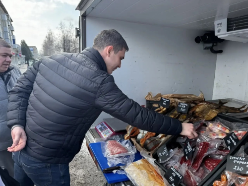 Глава района оценил масштаб весенней ярмарки в Менделеевске