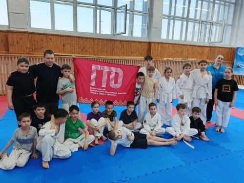 Юные спортсмены клуба «Сатори» Менделеевска успешно выполнили нормативы ГТО