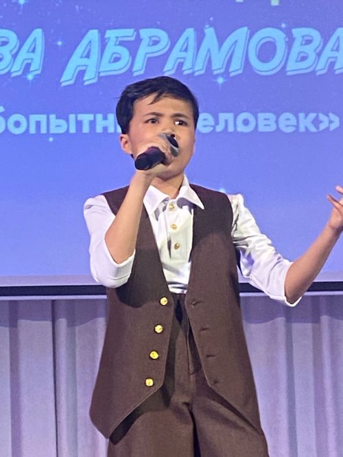 Первый сольный концерт в 12 лет: как Лев Абрамов из Менделеевска покорил публику