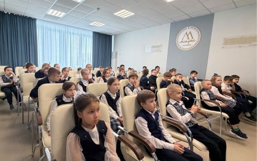 В гимназии «Мирас» напомнили школьникам о безопасных весенних каникулах