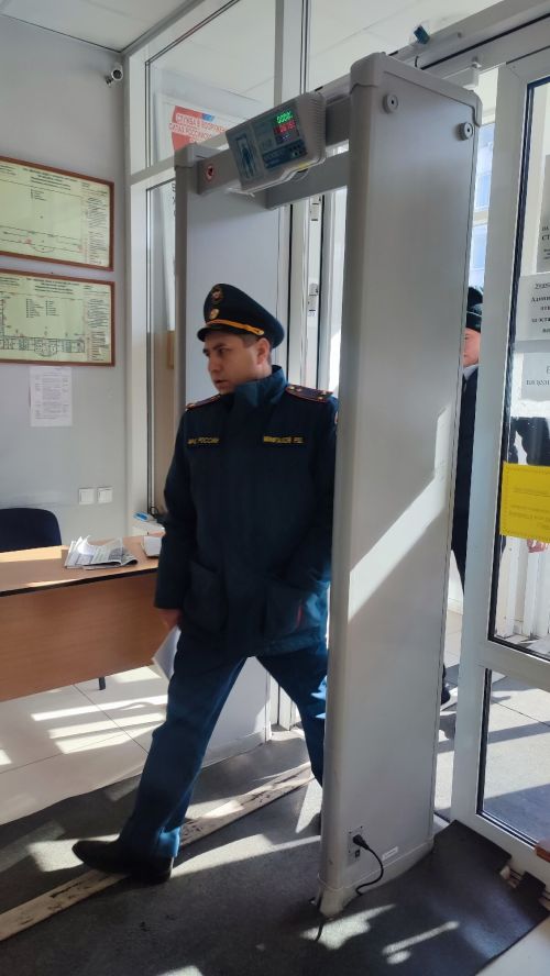 В ледовом дворце Менделеевска прошли плановые учения по пожарной безопасности