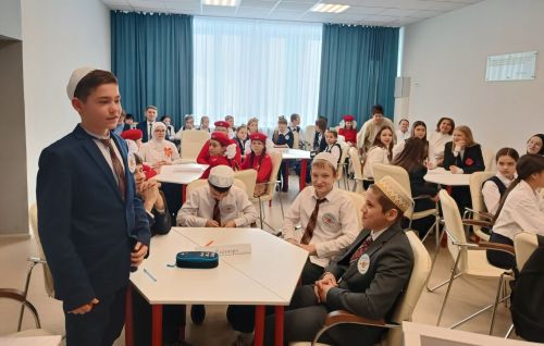 Татар китапханәсе, «Мирас» татар гимназиясендә, М.Җәлилнең 120 еллыгына багышланган әдәби викторина үткәрде
