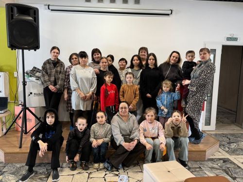 В Молодёжном центре «Яшьлек» Менделеевска отметили Международный женский день