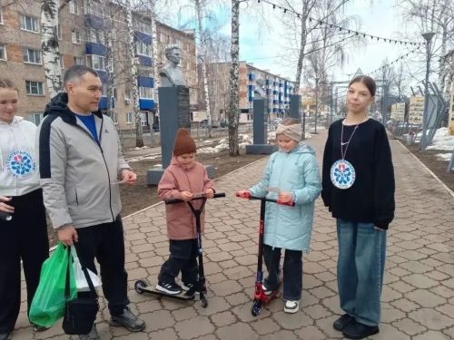 Молодёжь Менделеевска выбирает ЗОЖ: активисты «Юниоров» провели антинаркотический марафон