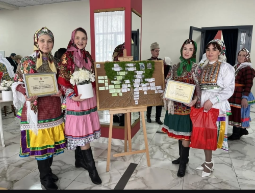 Семья из Менделеевска заняла второе место на фестивале родословной «Эхо веков в истории семьи»