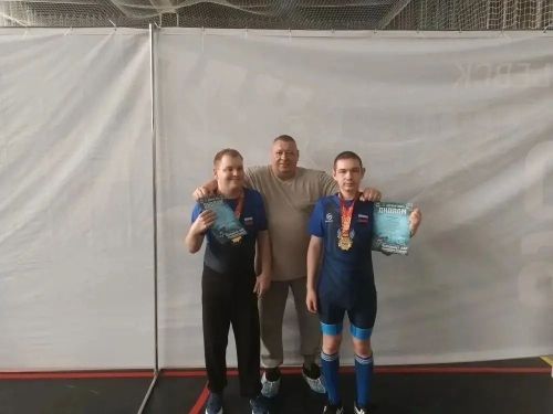 Особенные спортсмены из Менделеевска стали победителями чемпионата НАП Татарстана по силовым видам спорта