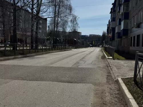 В Менделеевске начались дорожные работы: обновят три улицы и въезд в город
