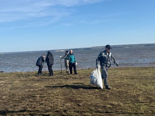 Активисты Менделеевска очистили берега рек в рамках акции «Вода России»