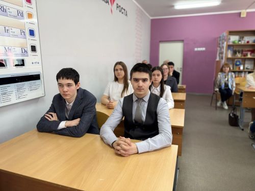 Выпускники Менделеевска получат 100 000 рублей за 100 баллов по ЕГЭ