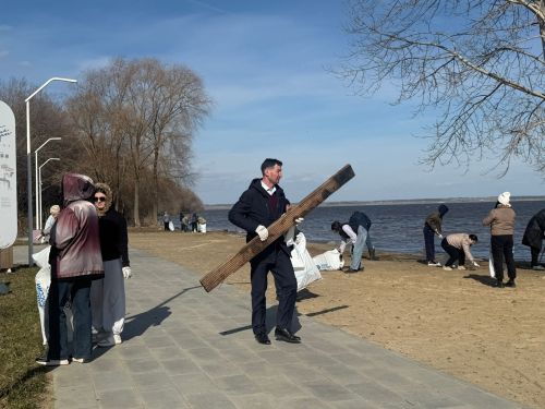 Активисты Менделеевска очистили берега рек в рамках акции «Вода России»