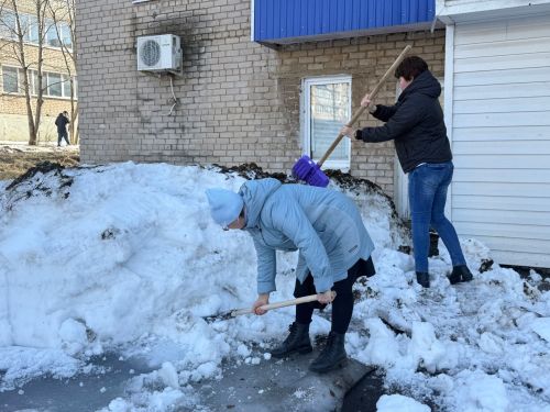 В Менделеевске стартовали первые субботники в рамках экологического двухмесячника