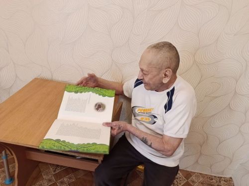 Специалисты КЦСОН «Берег Надежды» провели час сказок Тукая для подопечных в Менделеевске