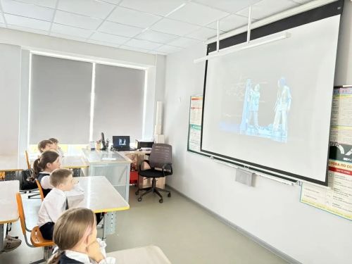 Менделеевск театр студиясе балалары «Экояз» акциясендә табигать һәм Тукай иҗатын берләштерде