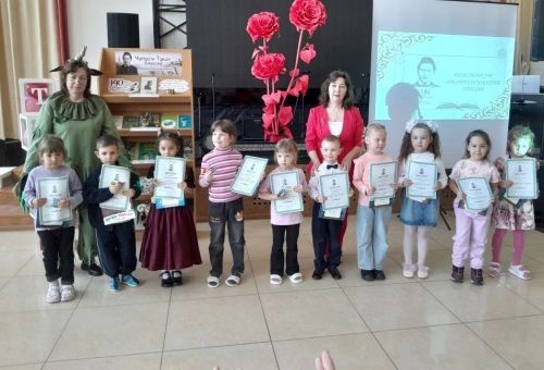 В Менделеевском районе наградили победителей конкурса «Театрализованное чтение» к 140-летию Габдулы Тукая