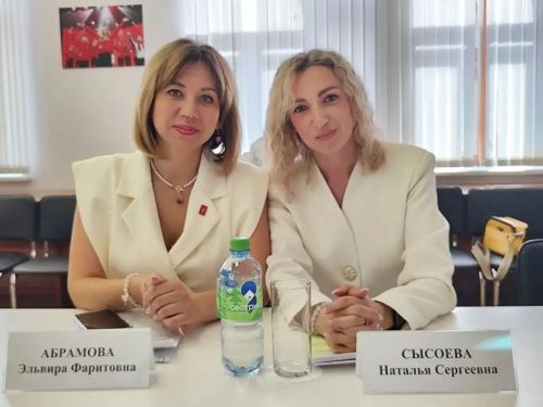 Педагоги из Менделеевска представили проект «НАХИМИЧИМ» на совещании победителей грантового конкурса в Казани