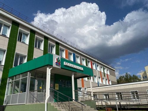 Опубликован график работы взрослой и детской поликлиники Менделеевска в майские праздники