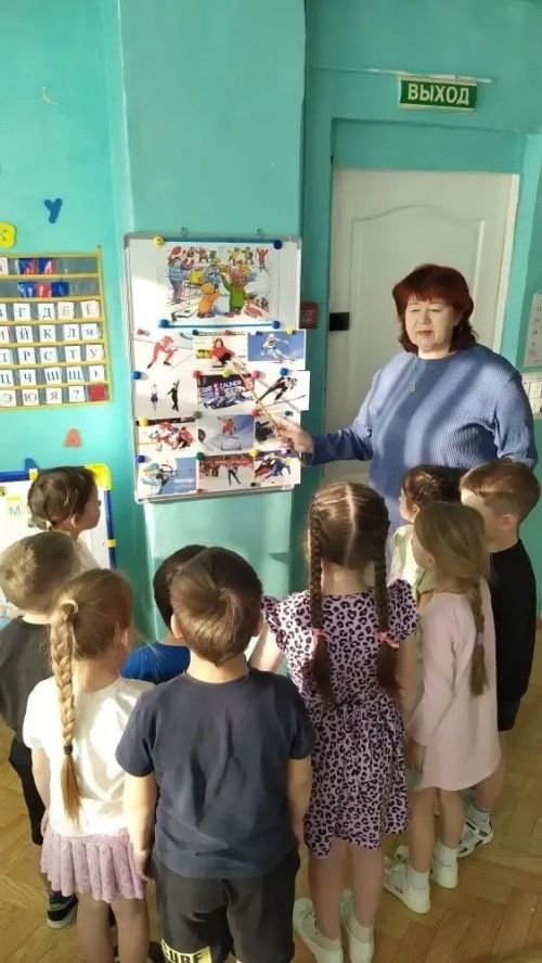 Миссия — быть воспитателем: Лилия Бадыкова из Менделеевска посвятила детям более 40 лет