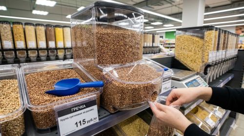 Почему не стоит покупать крупы на развес: объяснение эксперта