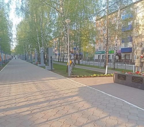В Менделеевском районе провели обработку парков и скверов от клещей и комаров