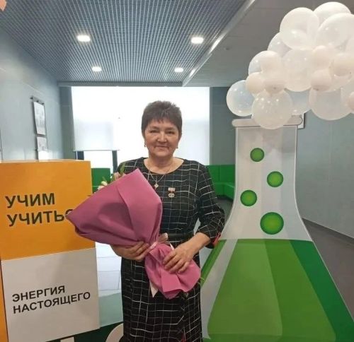 Учитель из Енабердинской школы Менделеевского района получила знак «Отличник образования и науки РТ»