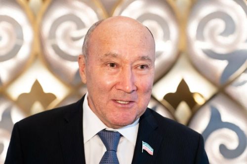 Хранители традиций и проводники диалога: Марат Ахметов поздравил работников печати Татарстана