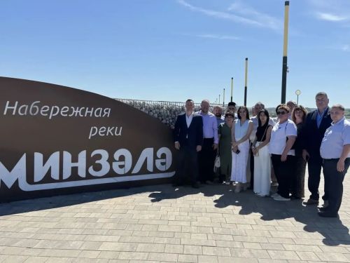 Менделеевские аграрии обменялись опытом с коллегами в Мензелинском районе