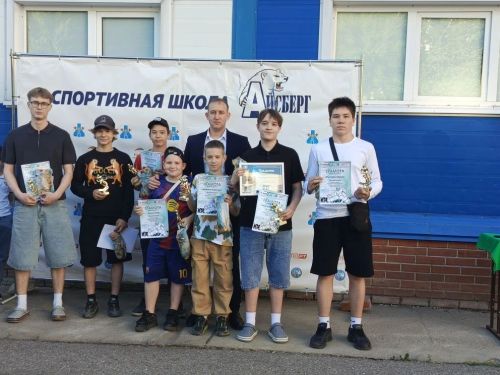 Хоккейная команда «Айсберг» из Менделеевска завершила сезон в десятке лучших школ Татарстана