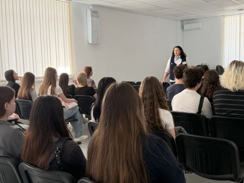 В Менделеевской ЦРБ проведена встреча врачей с девятиклассниками
