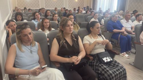 В Менделеевске организовали интенсив-практикум «Методические мастерские педагога»
