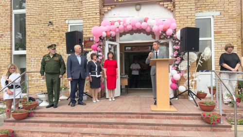 Последний звонок в школе №4 Менделеевска: 46 выпускников попрощались со школой