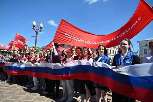 Делегация из Менделеевска приняла участие в праздновании 81-й годовщины Победы в Казани
