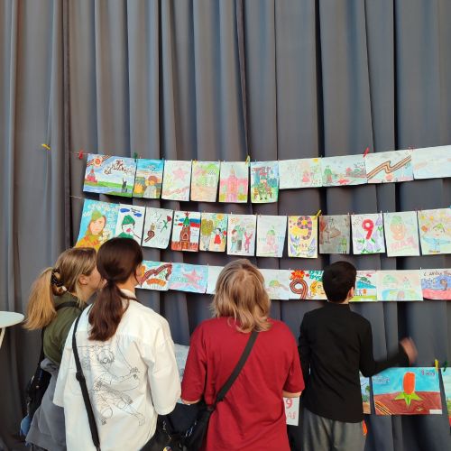 В куполе «Атмосфера» проходит арт-гостиная «Купол Мира. Дети»