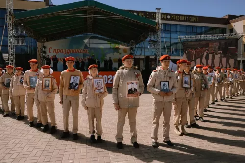 Трогательную вокально-хореографическую композицию представили на праздновании 81-й годовщины Победы в Менделеевске