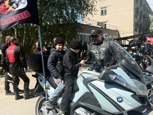 В Менделеевск на День Победы приехали «Ночные волки»