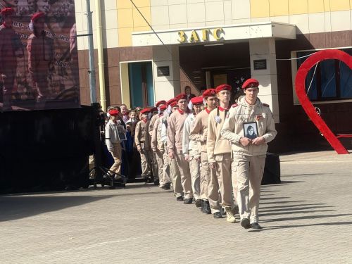 Трогательную вокально-хореографическую композицию представили на праздновании 81-й годовщины Победы в Менделеевске