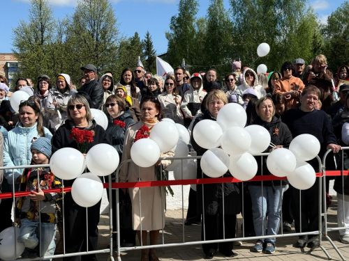 Трогательную вокально-хореографическую композицию представили на праздновании 81-й годовщины Победы в Менделеевске