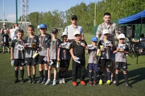 Футболисты Менделеевска завоевали бронзу на турнире «ФДК CUP» в Набережных Челнах