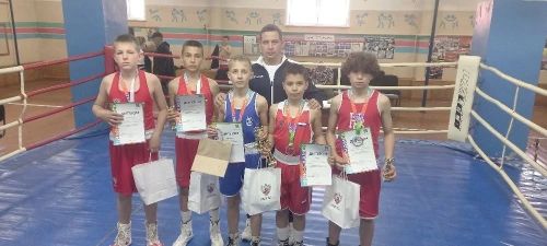 Юные боксёры из Менделеевска завоевали три золота на межрегиональном турнире памяти Белоусова
