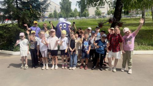 День открытых дверей в «Менделеевских новостях»: школьники из «Солнышка» попробовали себя в роли журналистов