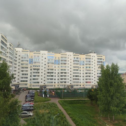 18 июня в Менделеевске ожидается пасмурный, но тёплый день без осадков