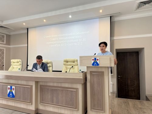 В администрации Менделеевского района состоялось заседание городского и районного советов