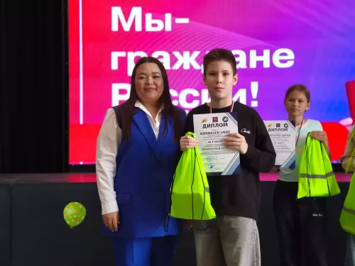 В Менделеевске наградили победителей конкурса рисунков «Безопасная дорога»