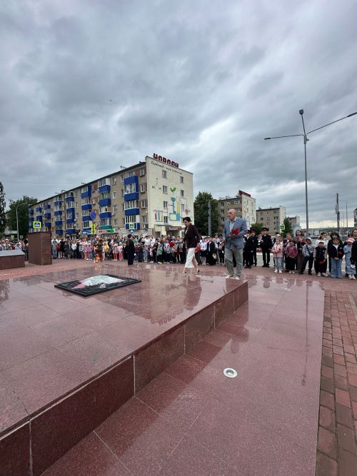 В Менделеевске прошёл митинг к Дню памяти и скорби у Вечного огня