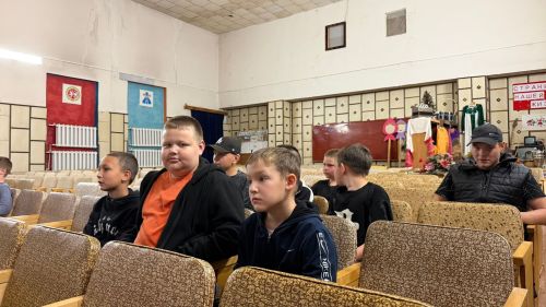 В деревне Тихоново прошёл рейд по безопасности детей на СИМ и мототехнике