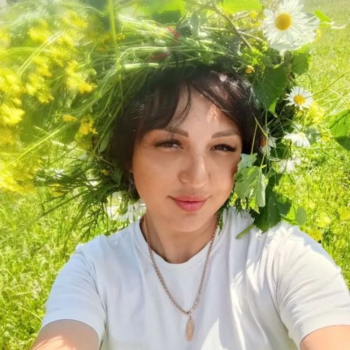 Камай авыл мәдәният йортында кыр чәчәкләреннән чәчәк бәйләме үрү буенча осталык дәресе уздырылды