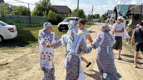 Пёсәй җирлегенә караган Әтәс, Тат.Сарсаз, Тукай, Пёсәй авылларында Сабантуйга бүләк җыелды