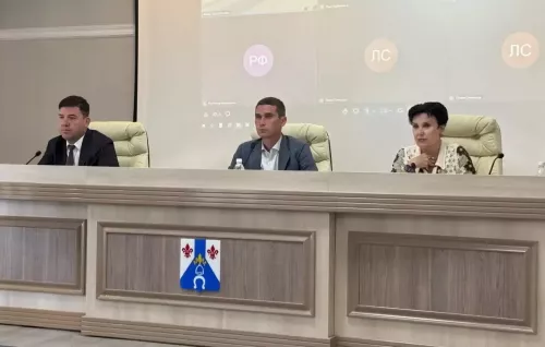 В Менделеевском районе по федеральным и республиканским программам строят и ремонтируют 30 объектов