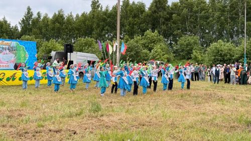 Мамы бойцов СВО и участник спецоперации стали почётными гостями Сабантуя в Бизяках