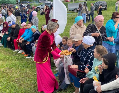 Жители Ижёвки весело и ярко отметили Сабантуй