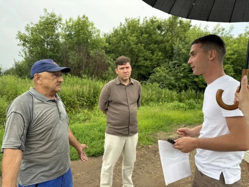 Глава Менделеевского района выехал в Ашпайково по обращению садоводов о состоянии дороги
